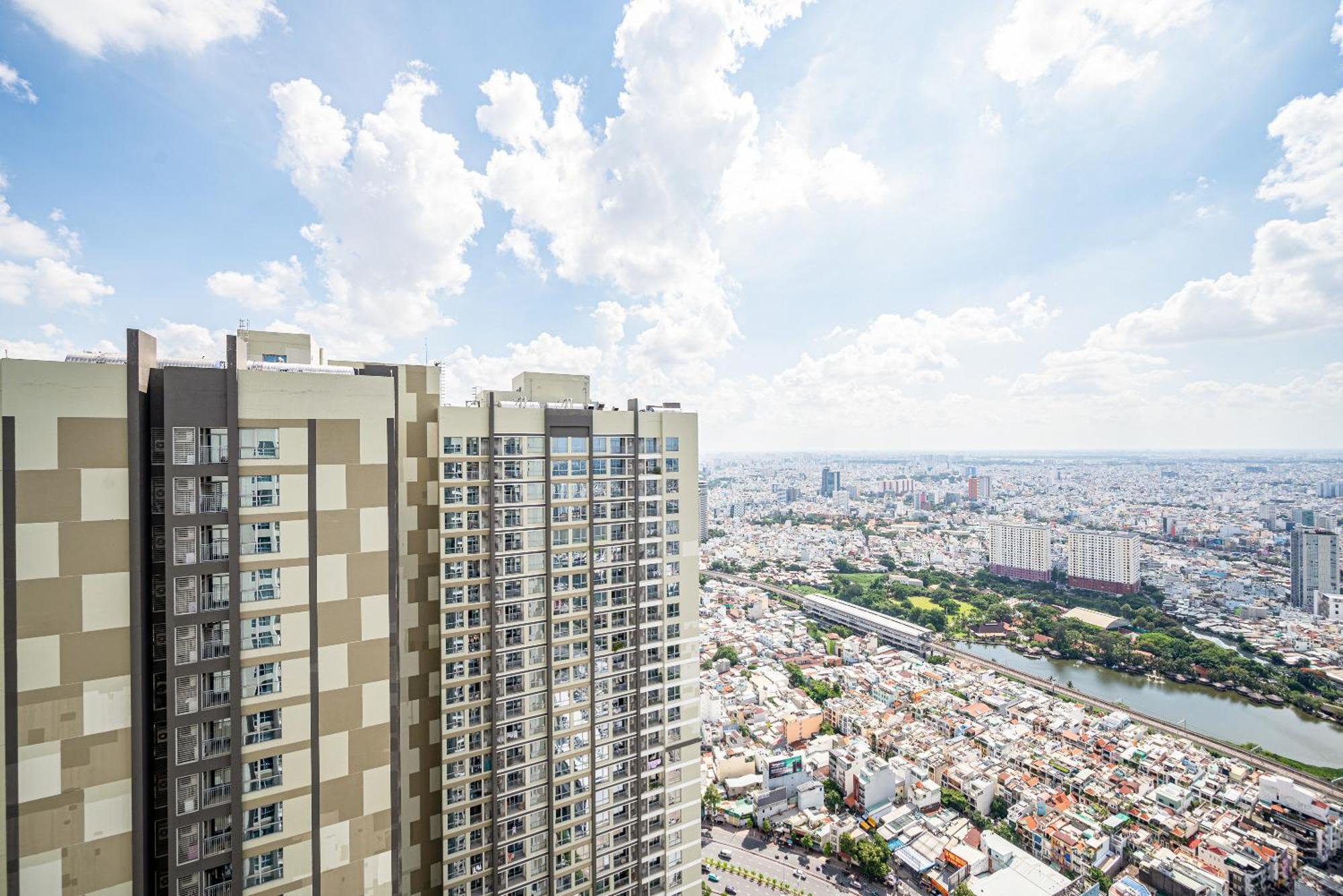 Luxury Apartment At Vinhomes Central Park Ho Chi Minh City Exterior photo
